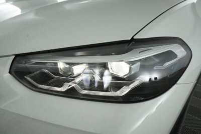 BMW X3 sDrive18d 48V Msport (9)