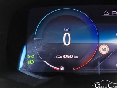 Renault Captur Plug-in Hybrid E-Tech 160 CV Intens (10)