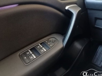 Renault Captur Plug-in Hybrid E-Tech 160 CV Intens (16)