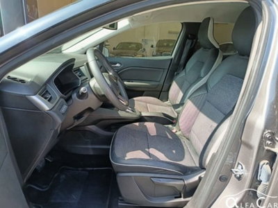 Renault Captur Plug-in Hybrid E-Tech 160 CV Intens (9)