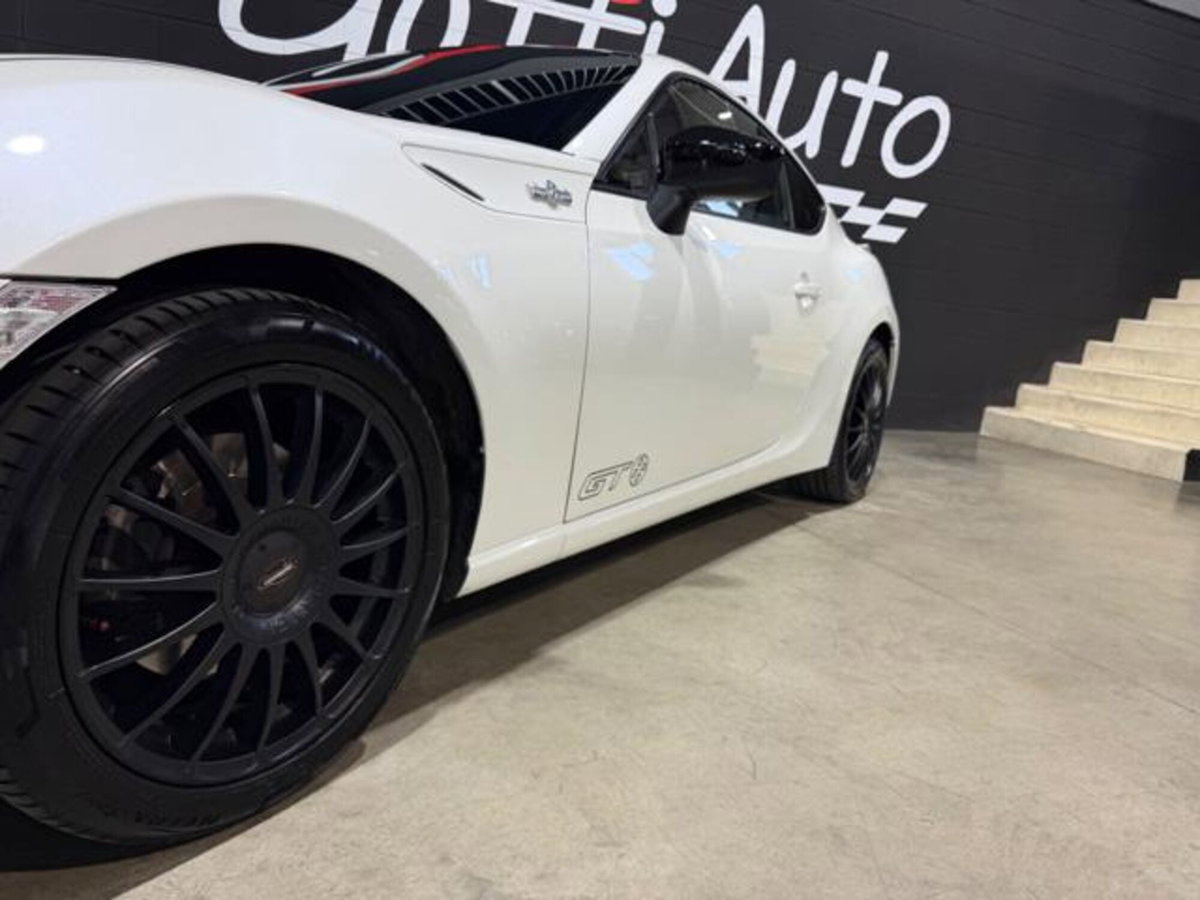 Toyota GT86 2.0 (9)