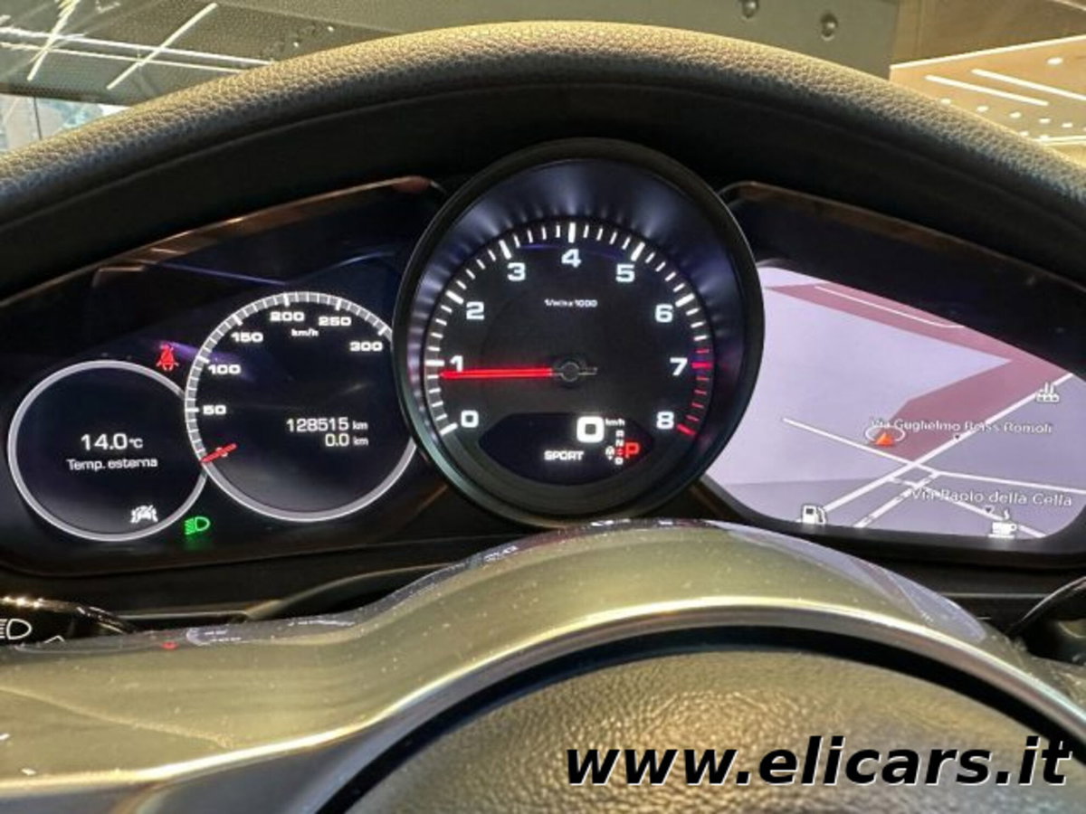 Porsche Panamera 3.0 (9)