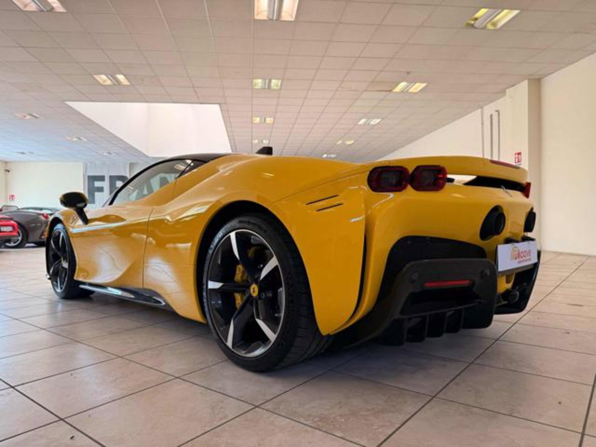 Ferrari SF90 Coupé SF90 Stradale (6)