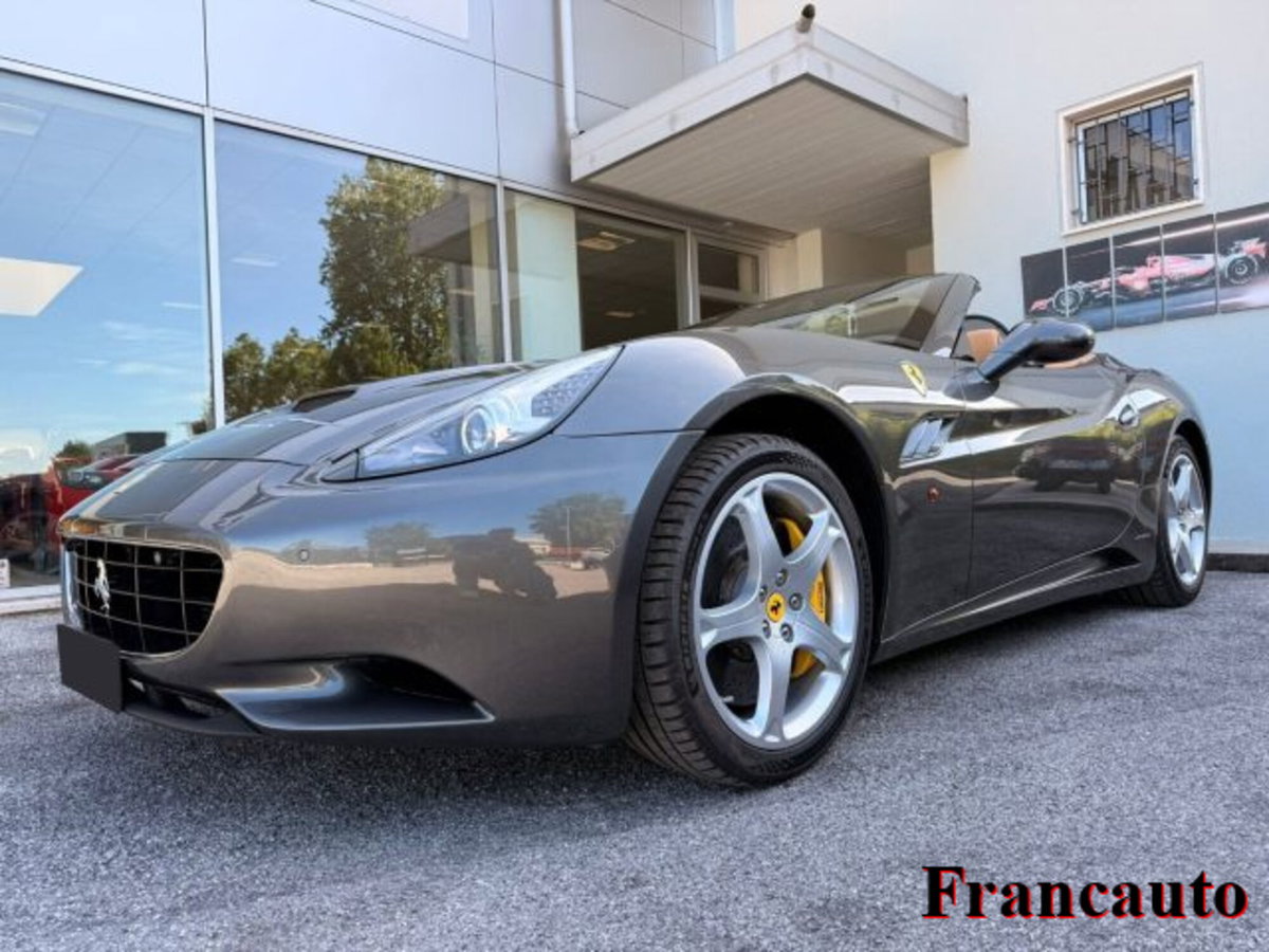 Ferrari California Spider California DCT (4)