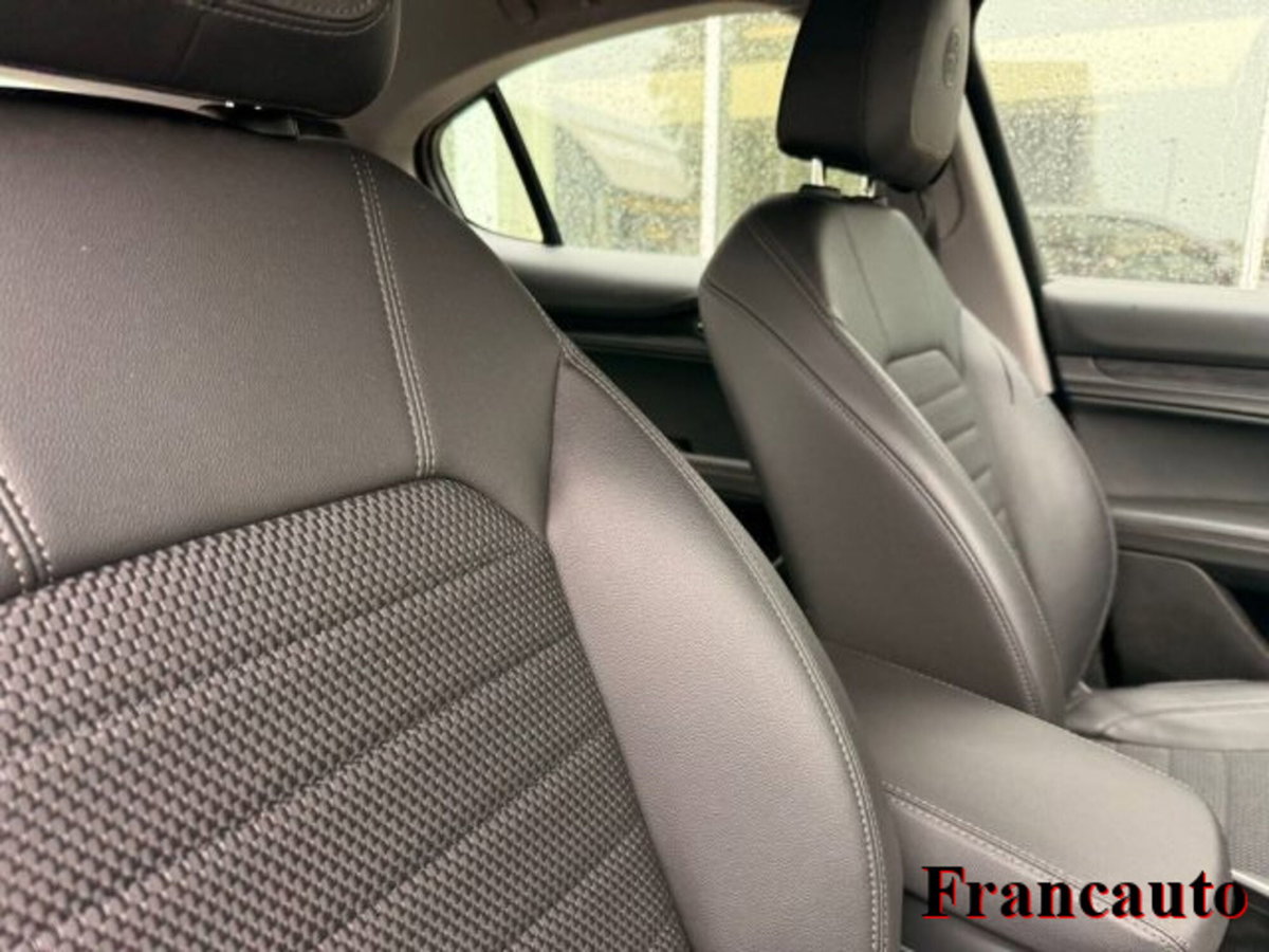 Alfa Romeo Stelvio Stelvio 2.2 Turbodiesel 190 CV AT8 RWD Executive (10)