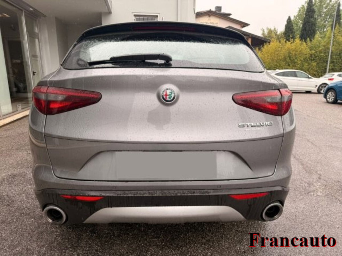 Alfa Romeo Stelvio Stelvio 2.2 Turbodiesel 190 CV AT8 RWD Executive (2)