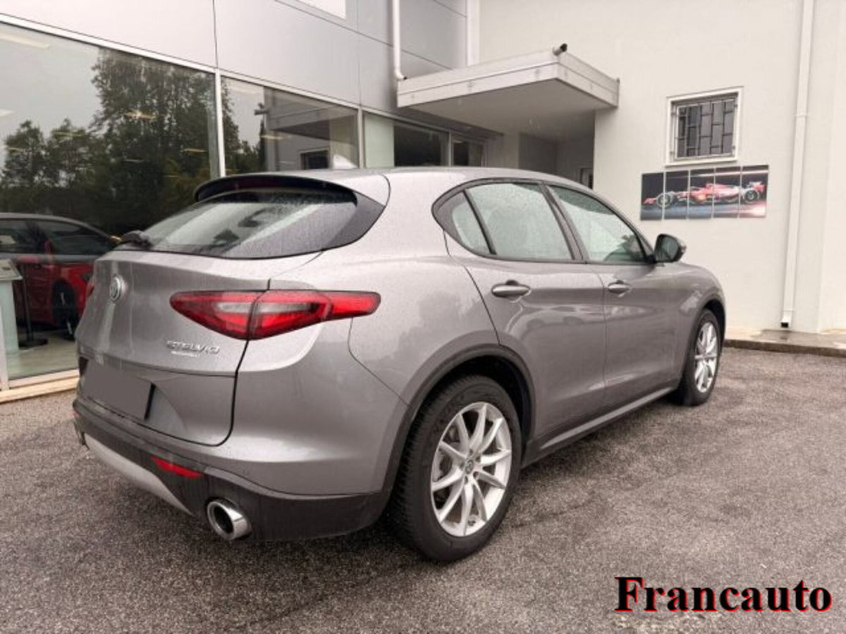 Alfa Romeo Stelvio Stelvio 2.2 Turbodiesel 190 CV AT8 RWD Executive (3)