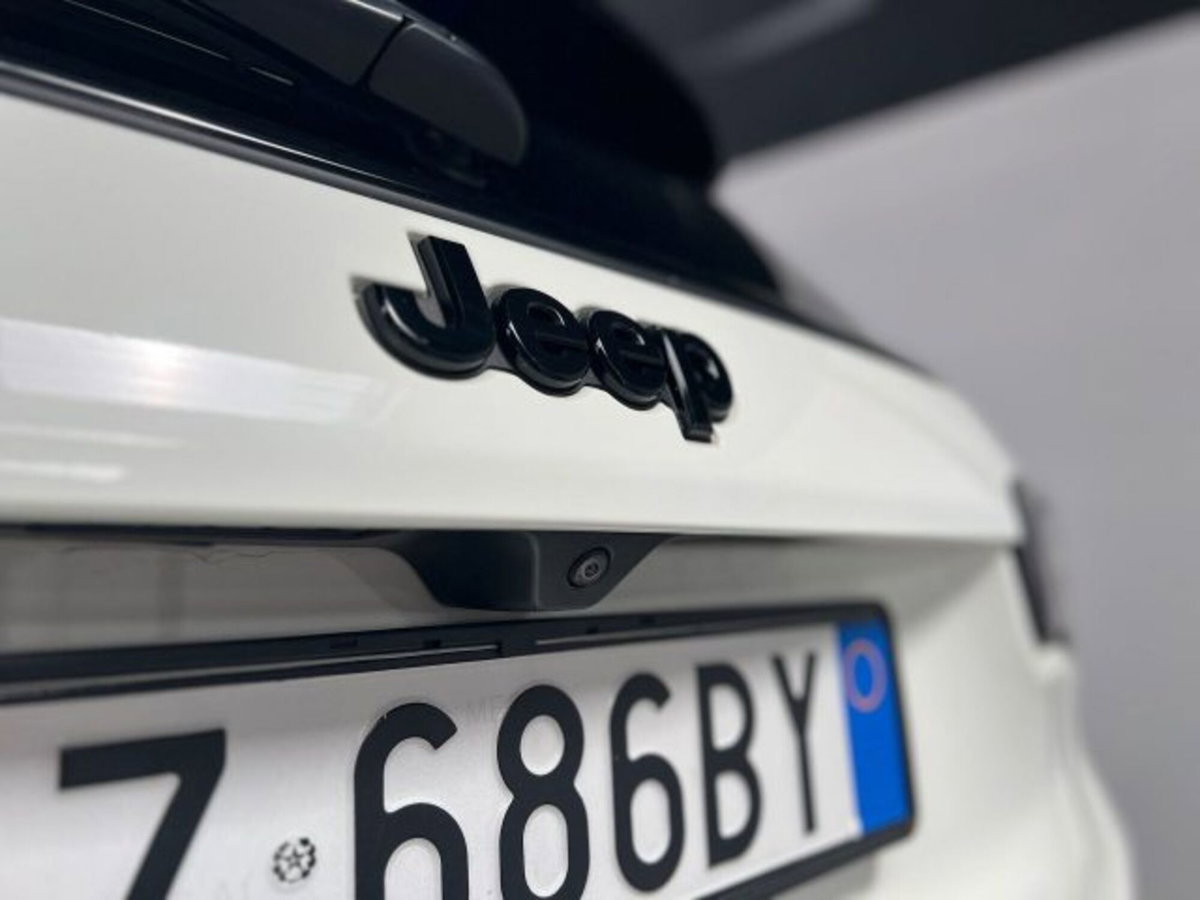 Jeep Compass 1.5 turbo t4 mhev Summit 2wd 130cv dct (6)
