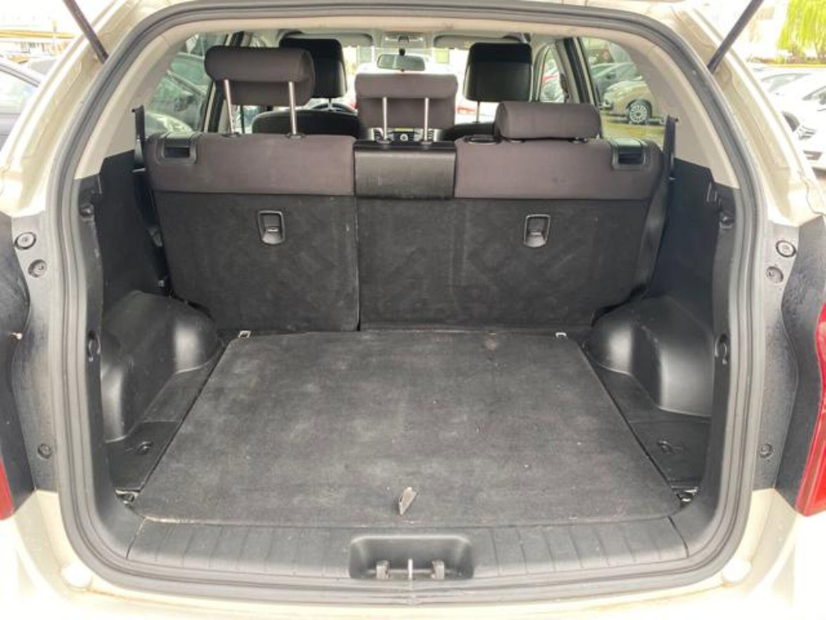 Ssangyong Korando 2.0 e-XDi 149 CV 2WD MT Plus (7)