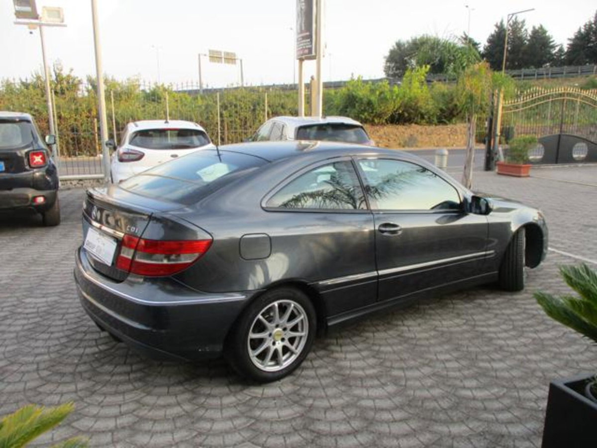 Mercedes-Benz CLC 200 CDI Sport (8)