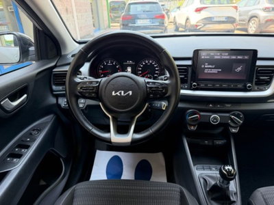 Kia Stonic 1.2 DPI Urban (10)