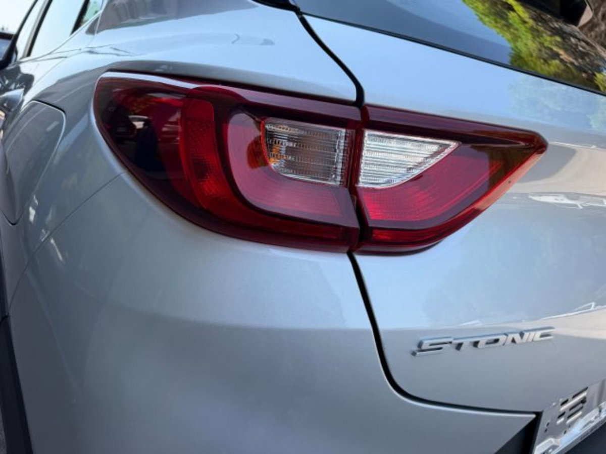 Kia Stonic 1.2 DPI Urban (19)