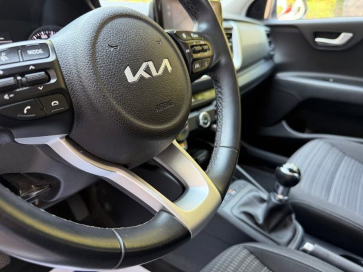Kia Stonic 1.2 DPI Urban (8)