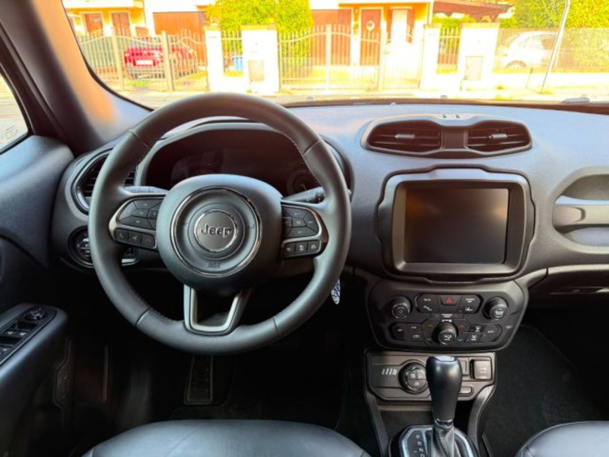 Jeep Renegade 1.3 T4 180 CV 4WD Active Drive S (9)
