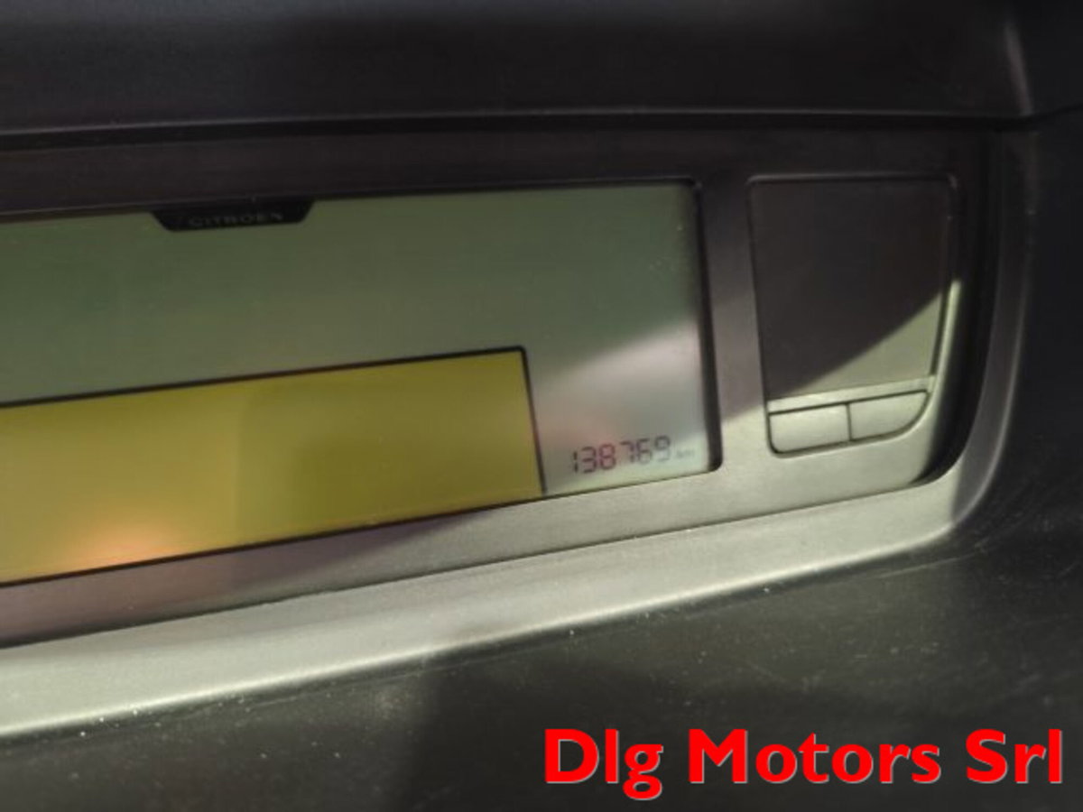Citroen C4 Gran Picasso 1.8 Ideal Eco Energy M (19)