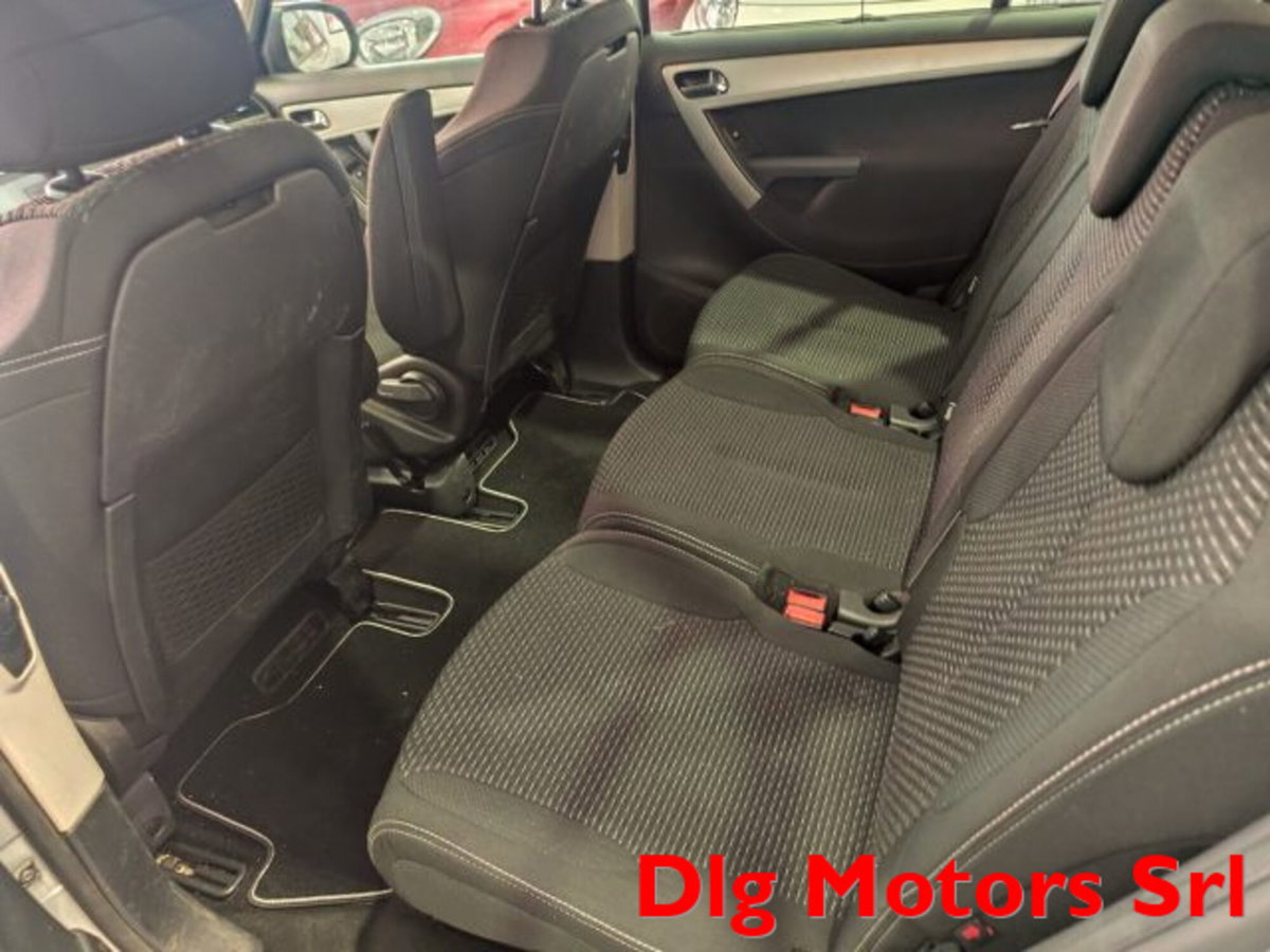 Citroen C4 Gran Picasso 1.8 Ideal Eco Energy M (20)