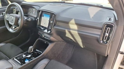 Volvo XC40 D3 AWD Geartronic R-design (13)