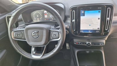 Volvo XC40 D3 AWD Geartronic R-design (2)