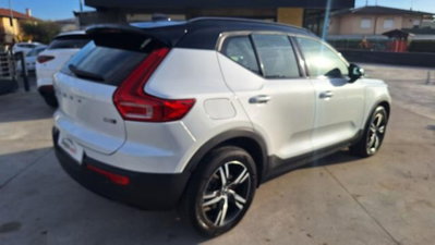 Volvo XC40 D3 AWD Geartronic R-design (8)