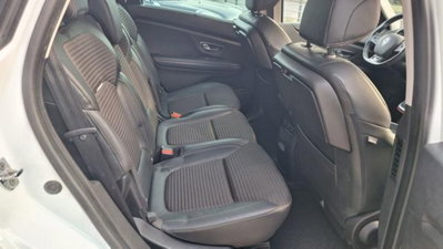 Renault Scenic E-Tech Electric XMod TCe 130 CV Start&Stop Energy Bose (4)