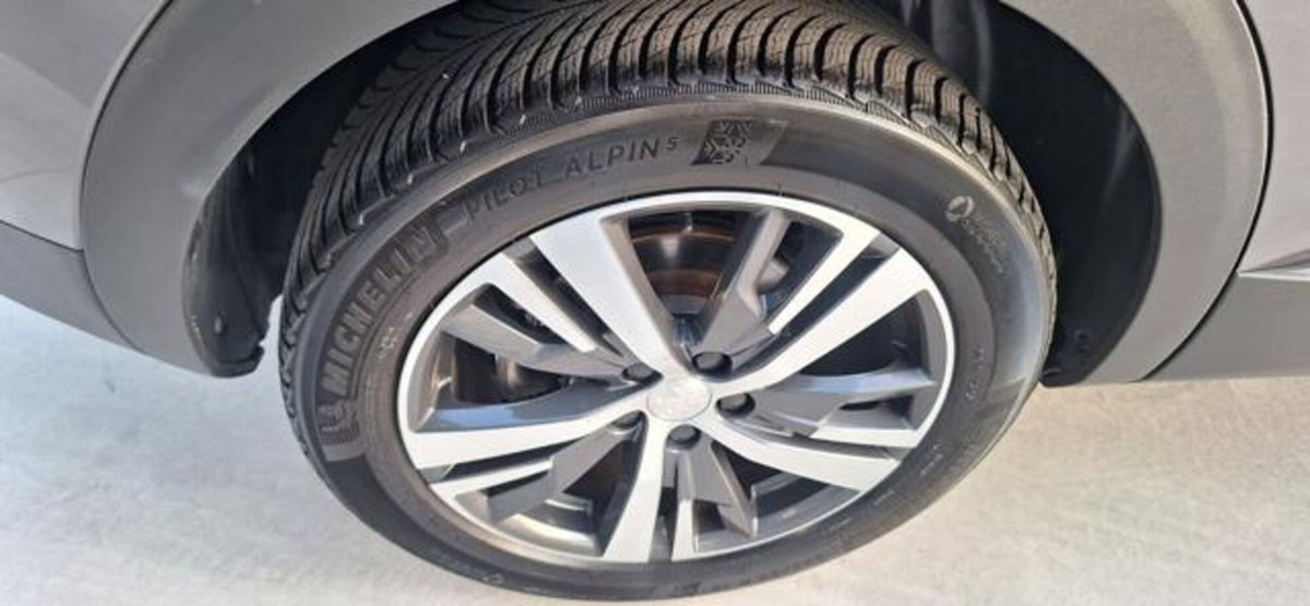 Peugeot 3008 BlueHDi 130 S&S EAT8 Allure Pack (10)