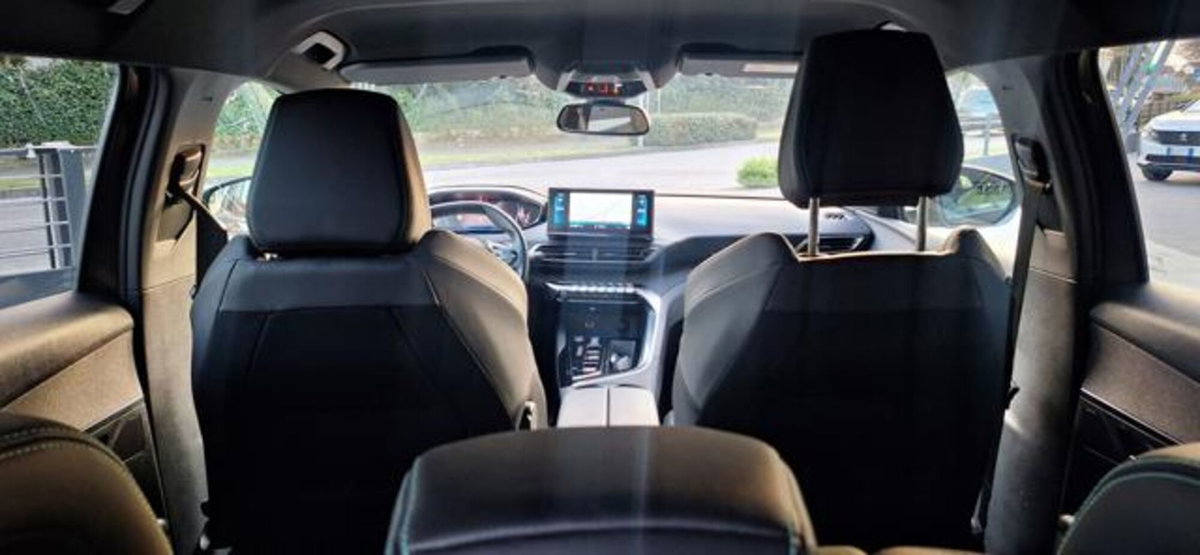 Peugeot 3008 BlueHDi 130 S&S EAT8 Allure Pack (17)
