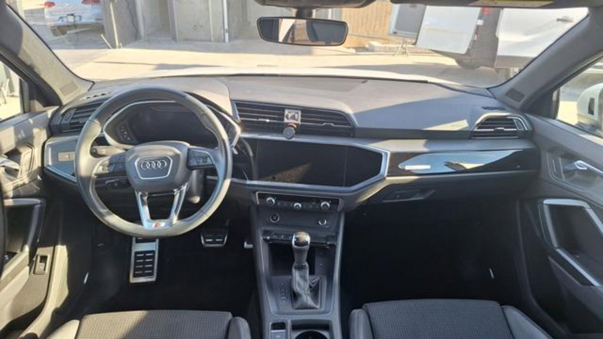 Audi Q3 Sportback 35 TDI S line edition (12)