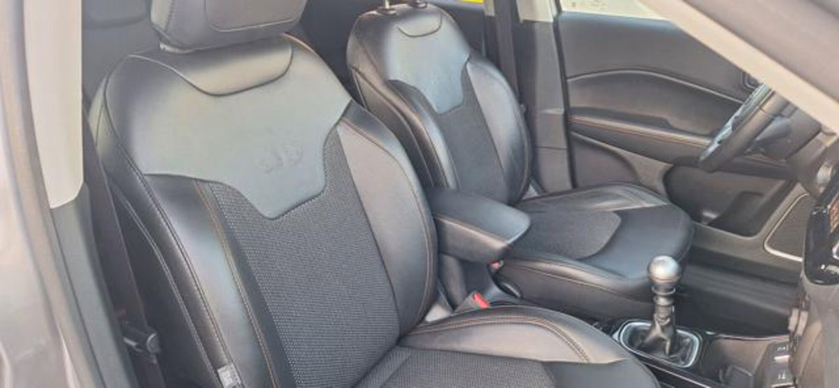 Jeep Compass 1.6 Multijet II 2WD Limited (14)