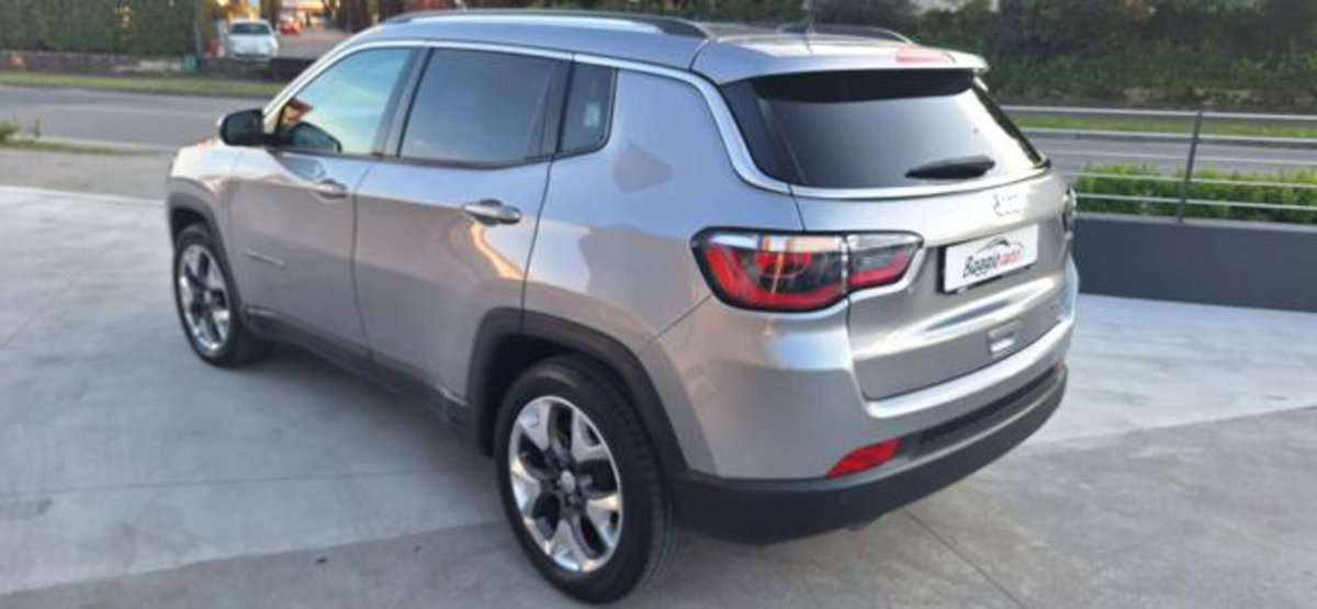 Jeep Compass 1.6 Multijet II 2WD Limited (16)
