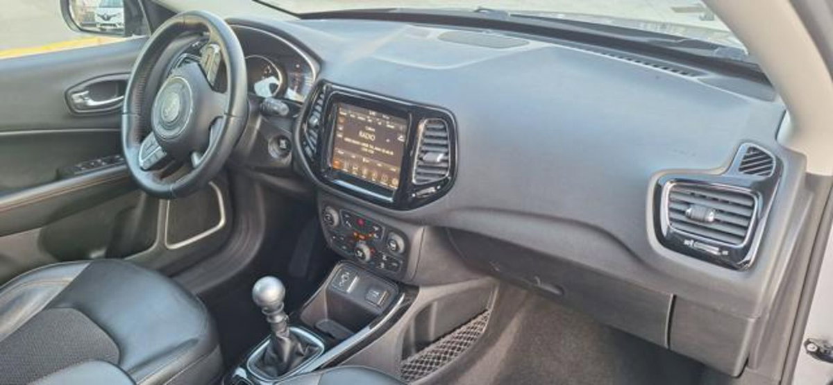 Jeep Compass 1.6 Multijet II 2WD Limited (2)