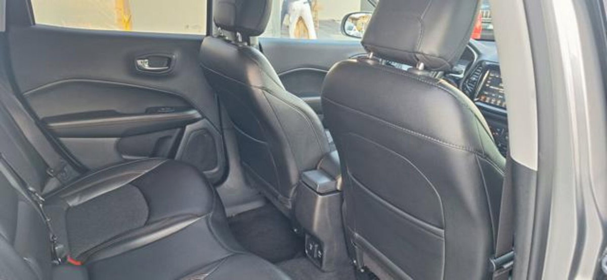 Jeep Compass 1.6 Multijet II 2WD Limited (20)