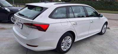 Skoda Octavia Station Wagon 2.0 TDI EVO SCR DSG Wagon Executive (10)