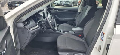 Skoda Octavia Station Wagon 2.0 TDI EVO SCR DSG Wagon Executive (11)
