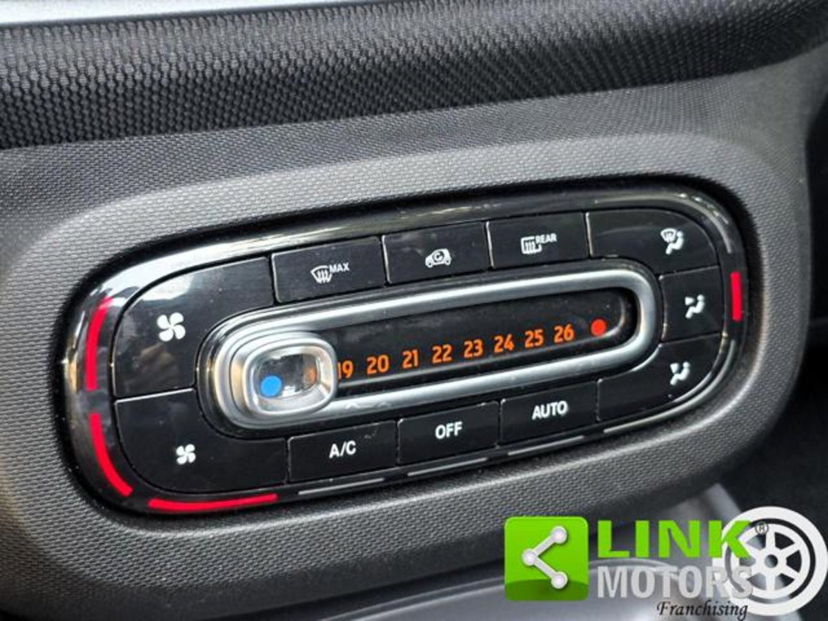 smart Fortwo Cabrio 90 0.9 T twinamic cabrio Passion (18)