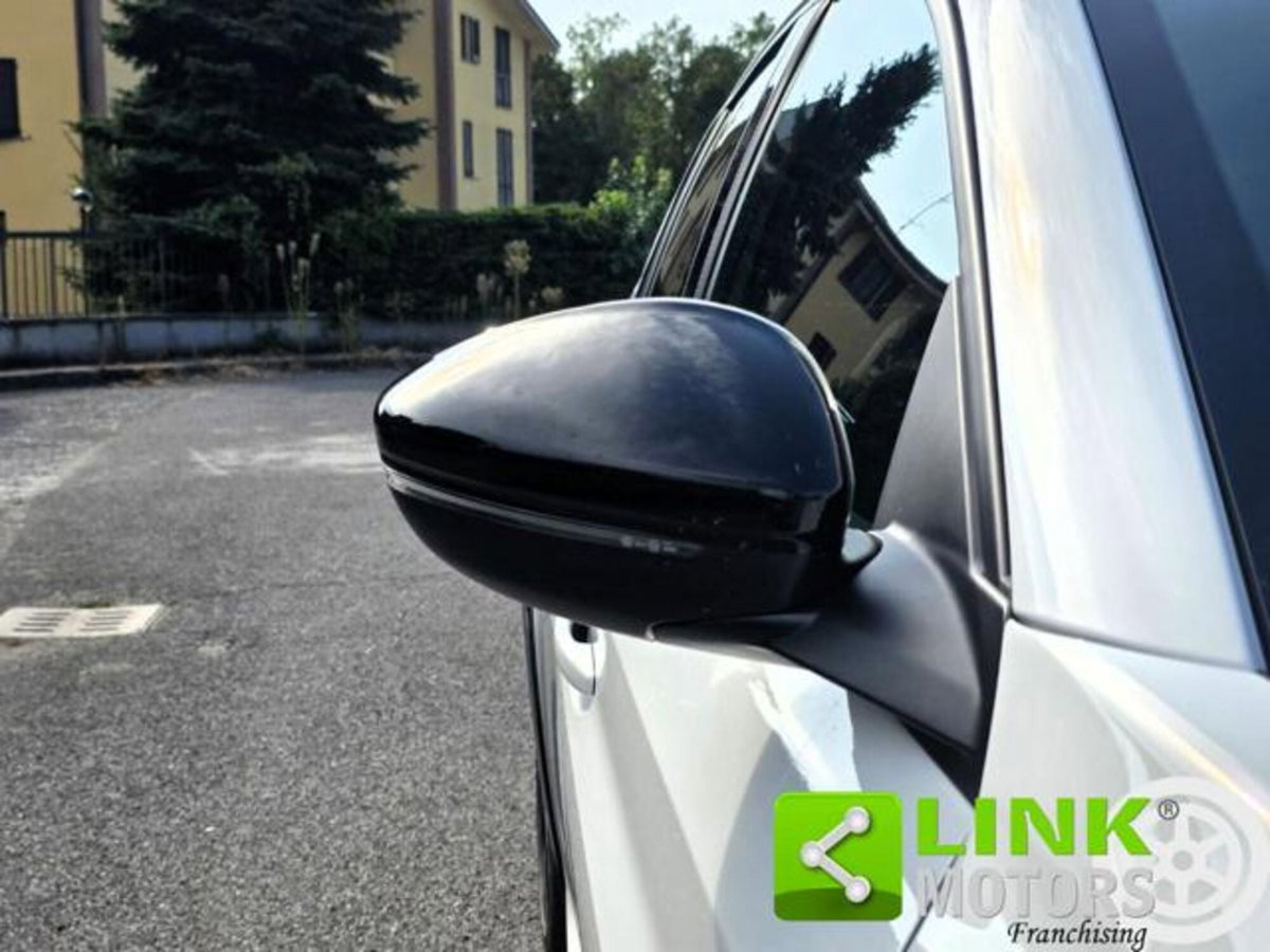 Peugeot 208 1.2 hybrid Active 100cv e-dcs 6 (20)