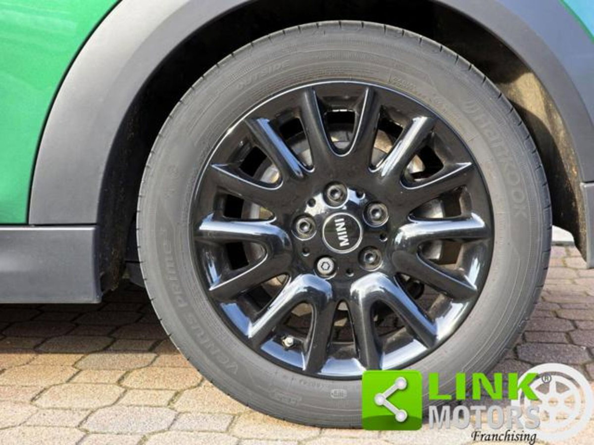 MINI Mini 1.5 Cooper Essential (17)