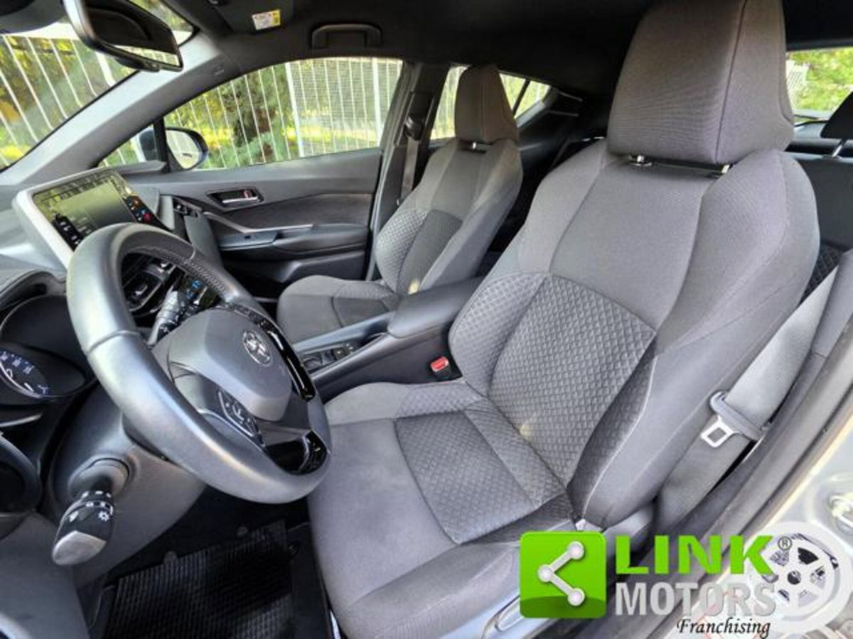 Toyota Toyota C-HR 1.8 hev Active fwd e-cvt (4)