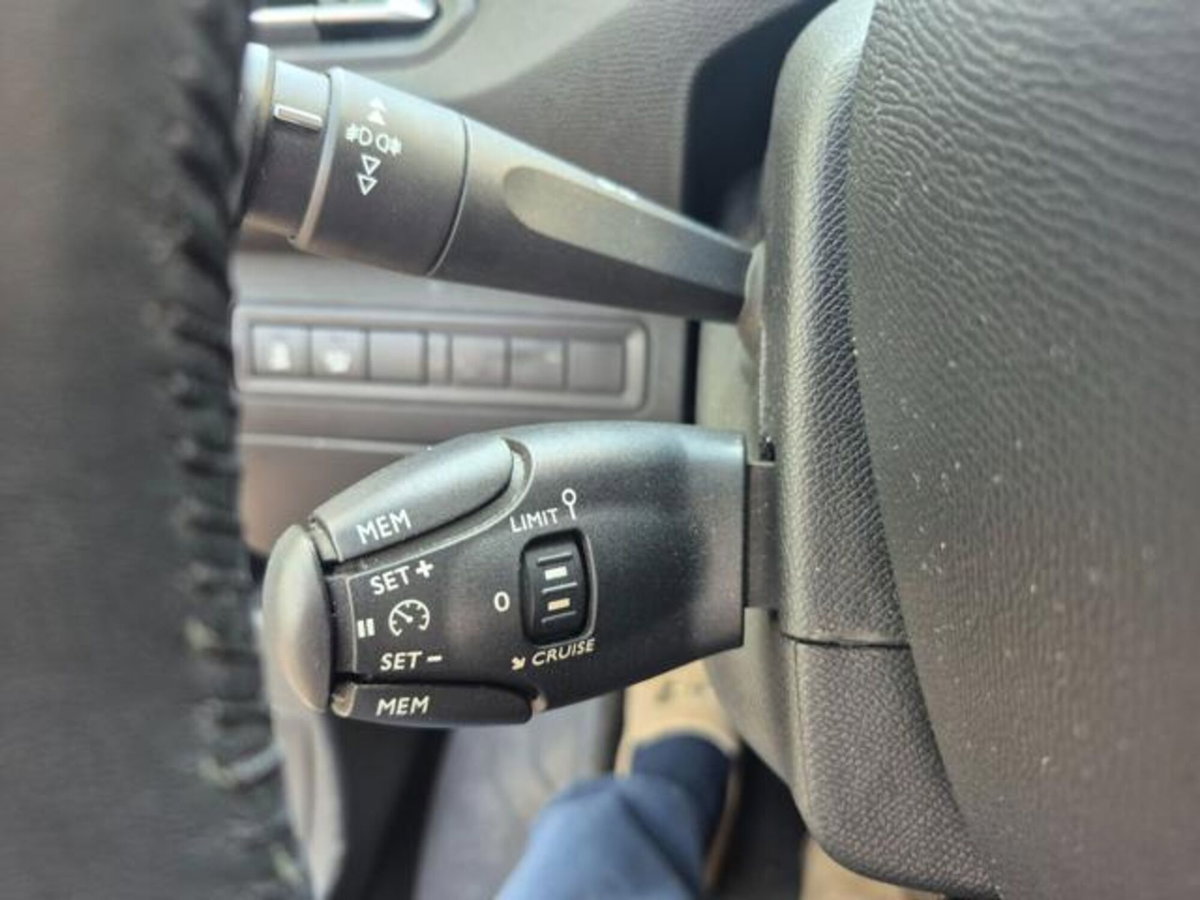 Peugeot 308 SW 1.6 e-HDi 115 CV Stop&Start Business (12)