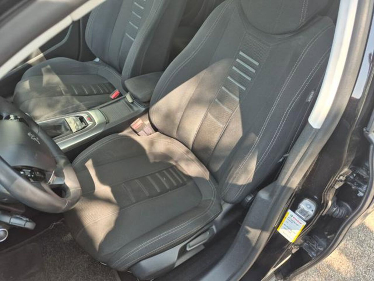 Peugeot 308 SW 1.6 e-HDi 115 CV Stop&Start Business (9)