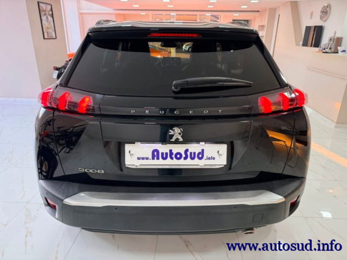 Peugeot 2008 BlueHDi 130 S&S EAT8 Allure Pack (5)