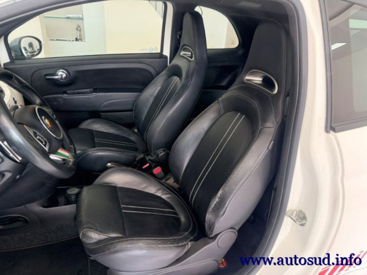 Abarth 500 Cabrio 1.4 Turbo T-Jet MTA (14)