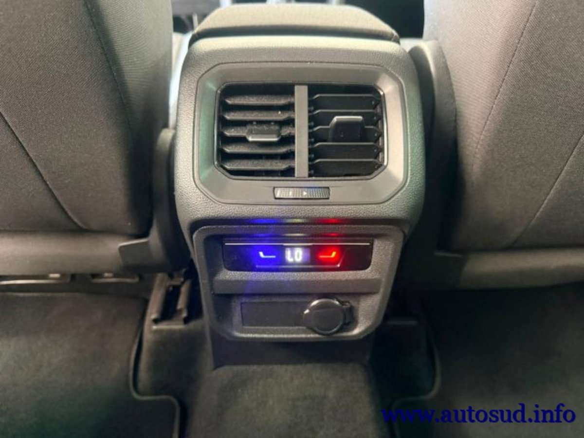 Volkswagen Tiguan 2.0 TDI SCR Life (17)