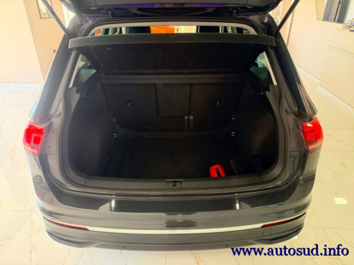 Volkswagen Tiguan 2.0 TDI SCR Life (18)