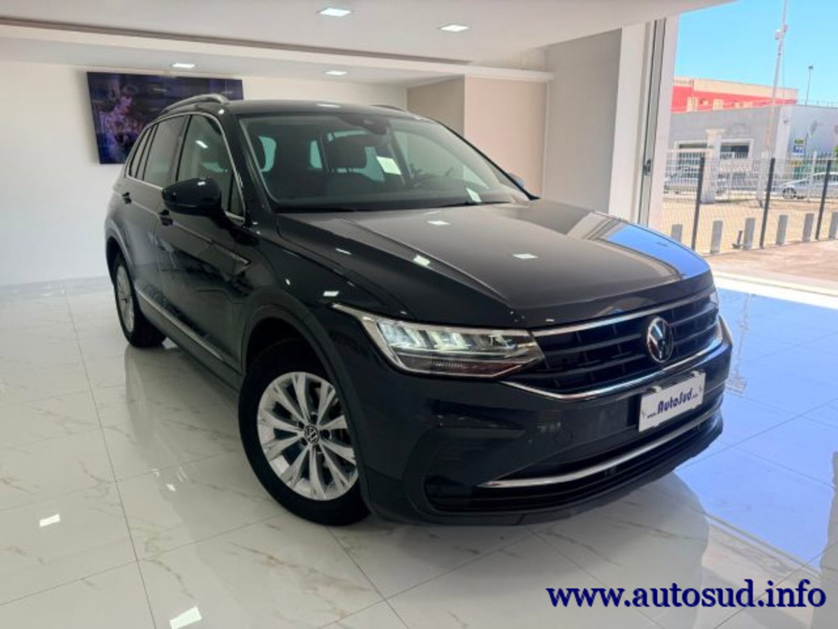 Volkswagen Tiguan 2.0 TDI SCR Life (19)