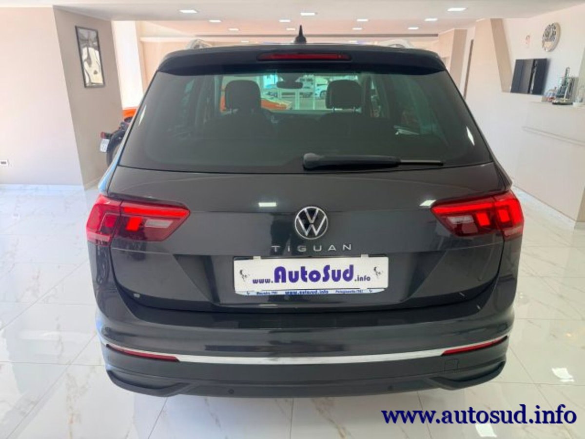 Volkswagen Tiguan 2.0 TDI SCR Life (5)