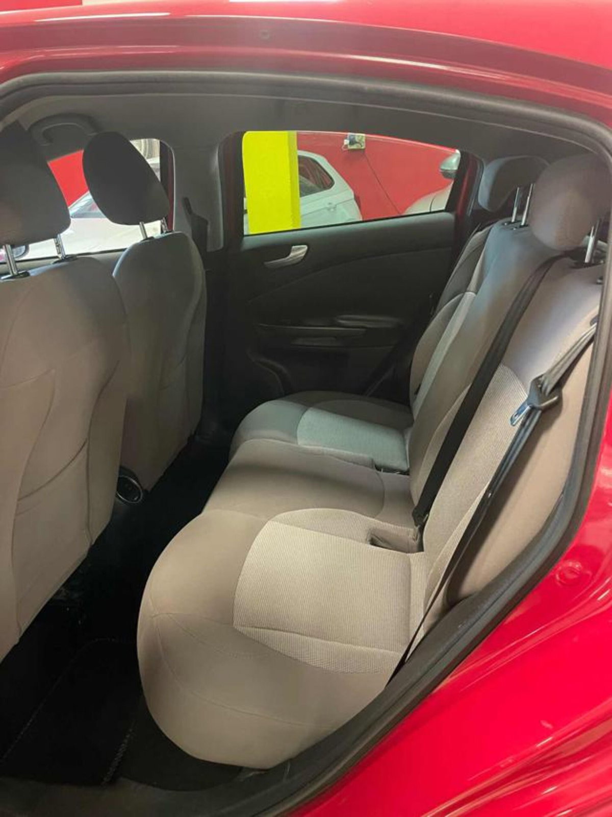 Alfa Romeo Giulietta 1.6 JTDm-2 Distinctive (5)