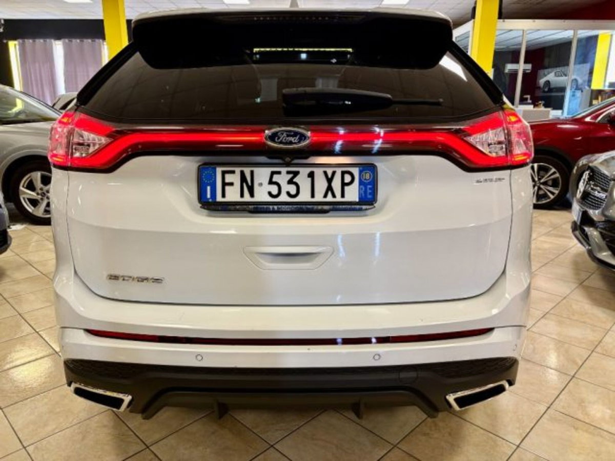 Ford Edge 2.0 TDCI 210 CV AWD S&S Powershift ST Line (5)