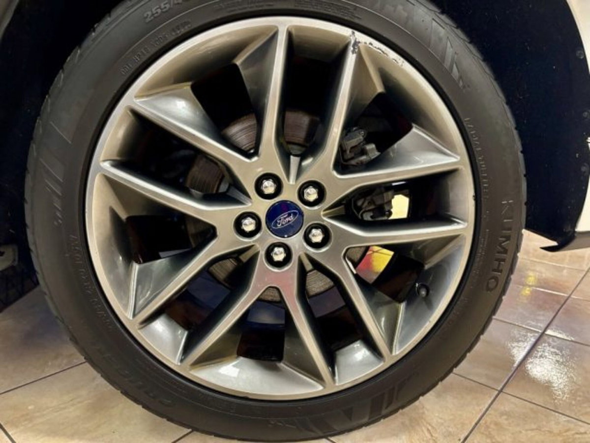 Ford Edge 2.0 TDCI 210 CV AWD S&S Powershift ST Line (8)