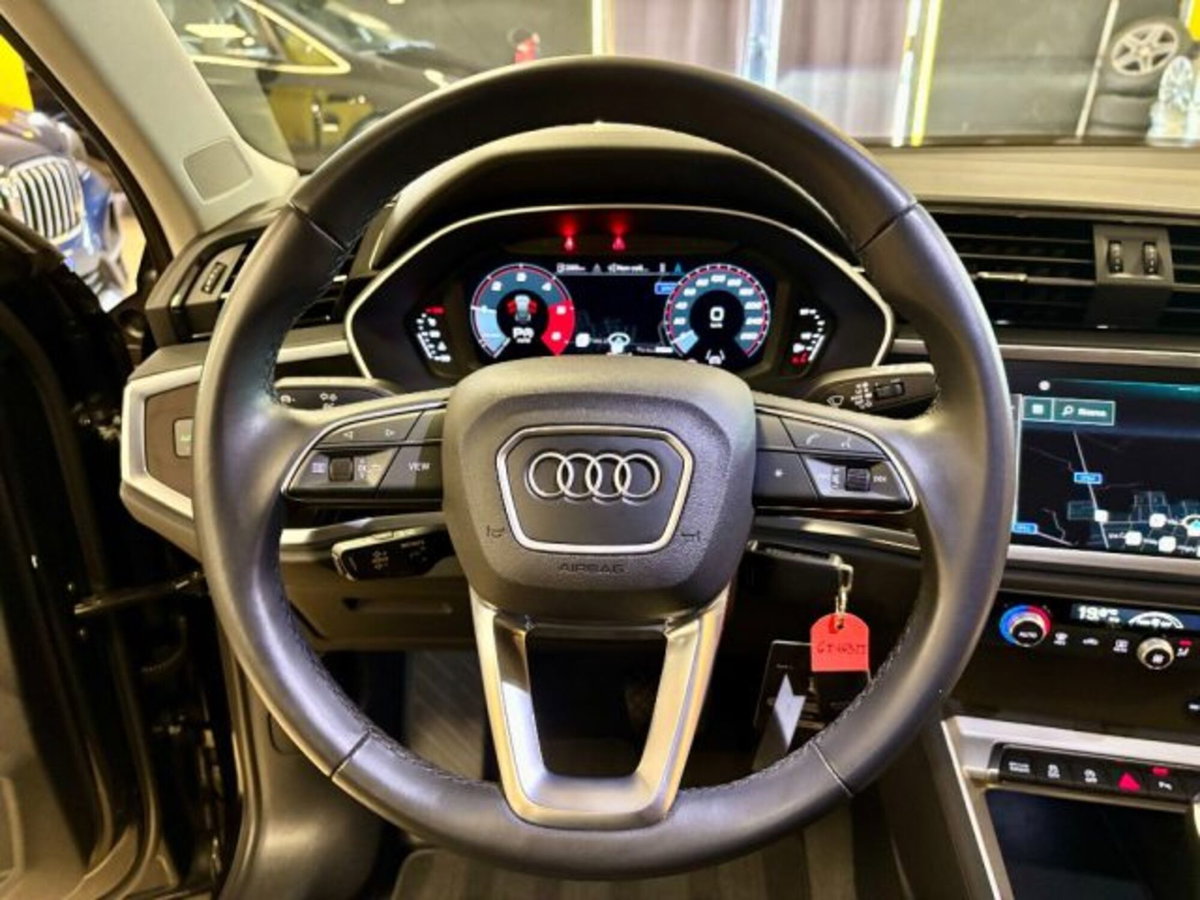 Audi Q3 Sportback 35 TDI S line edition (12)