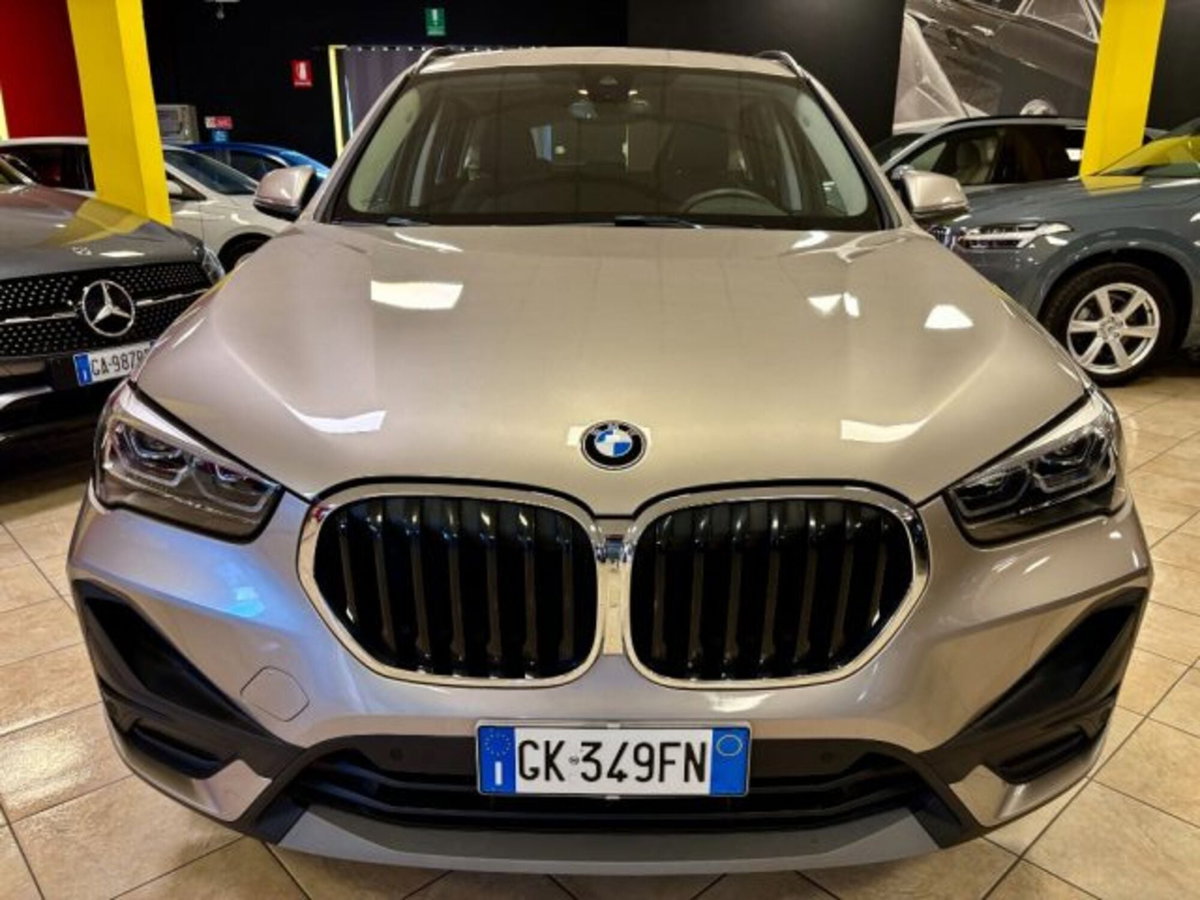 BMW X1 sDrive20d Business Advantage (2)